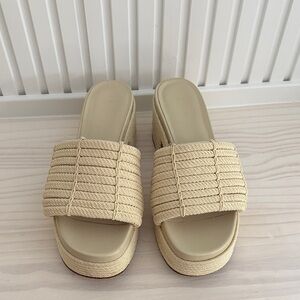 Elegant Vince Cream Nautical Slide Sandals